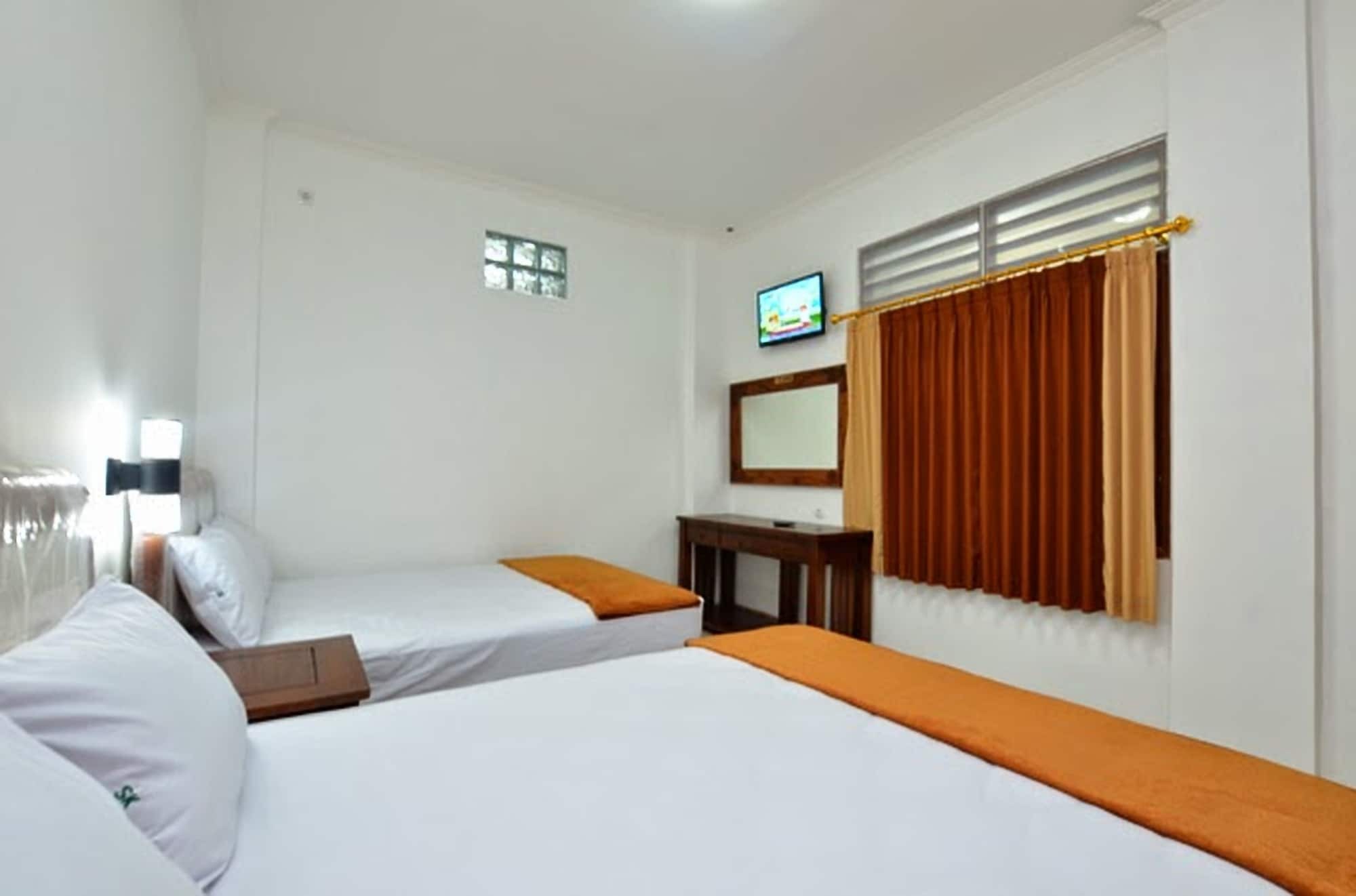 Hotel Bukit Uhud Yogyakarta Eksteriør bilde